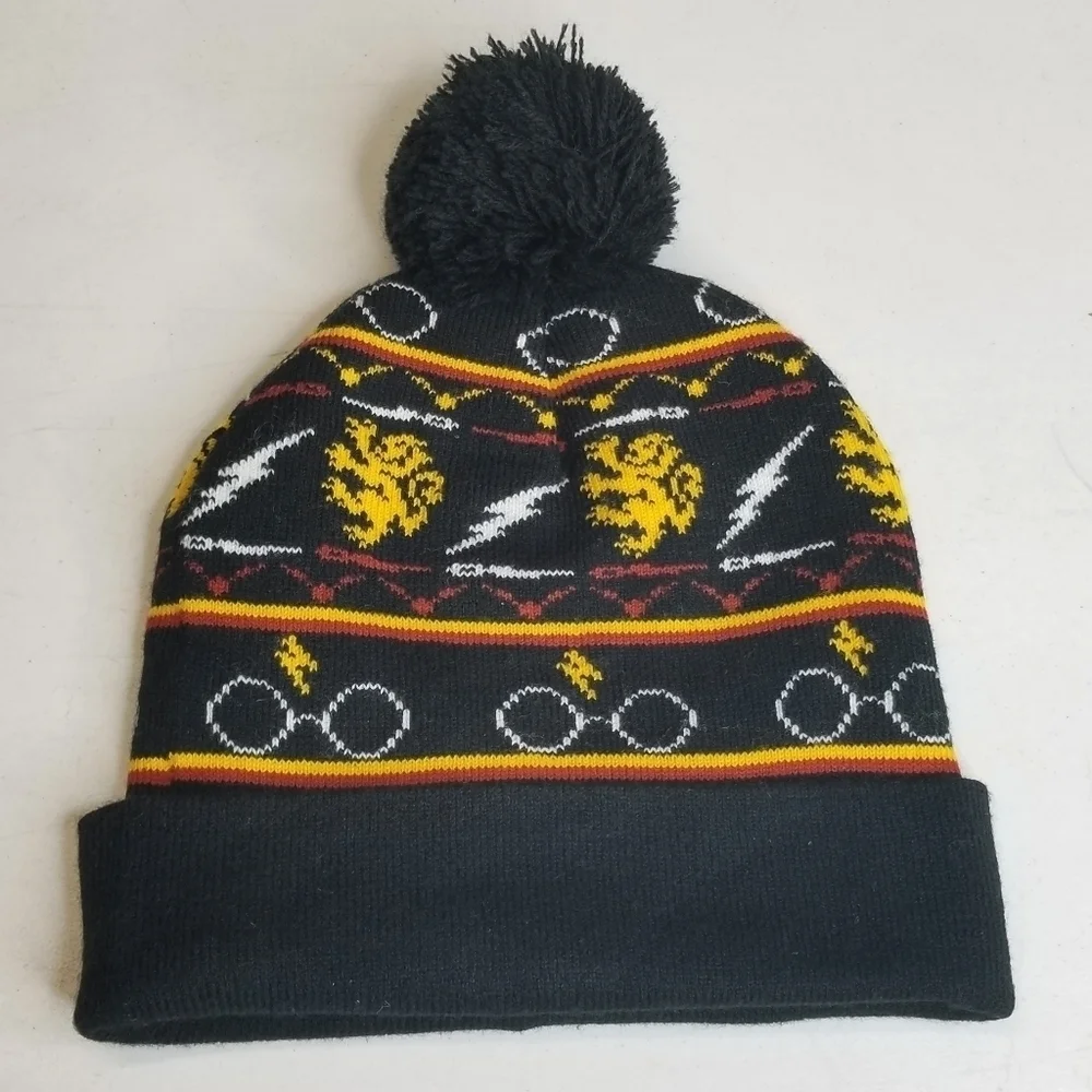 Harry Potter Gryffindor Logo Pompom  Knitted Beanie Hat, O/S